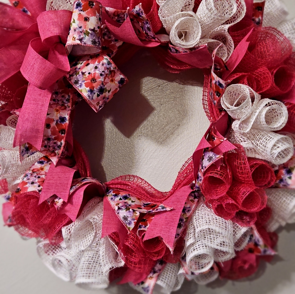 Handmade "Pretty in Pink" 20 in round wreath